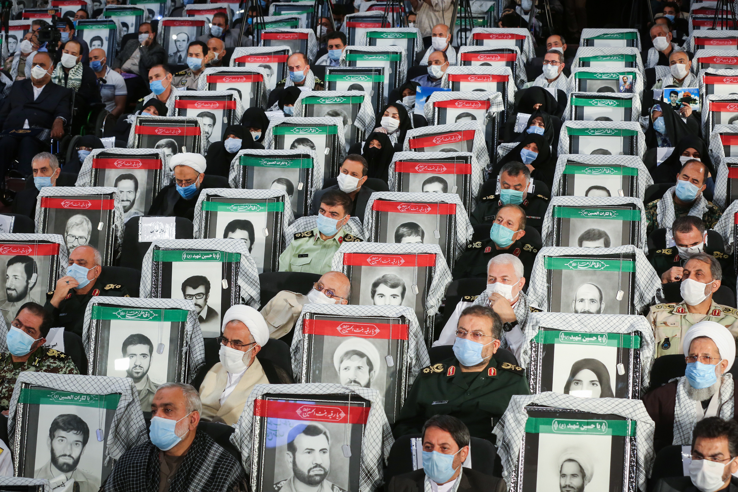سخنرانی تلویزیونی در آئین تجلیل از پیشکسوتان دفاع مقدس عظمت میدان یعنی تعریف دفاع مقدّس