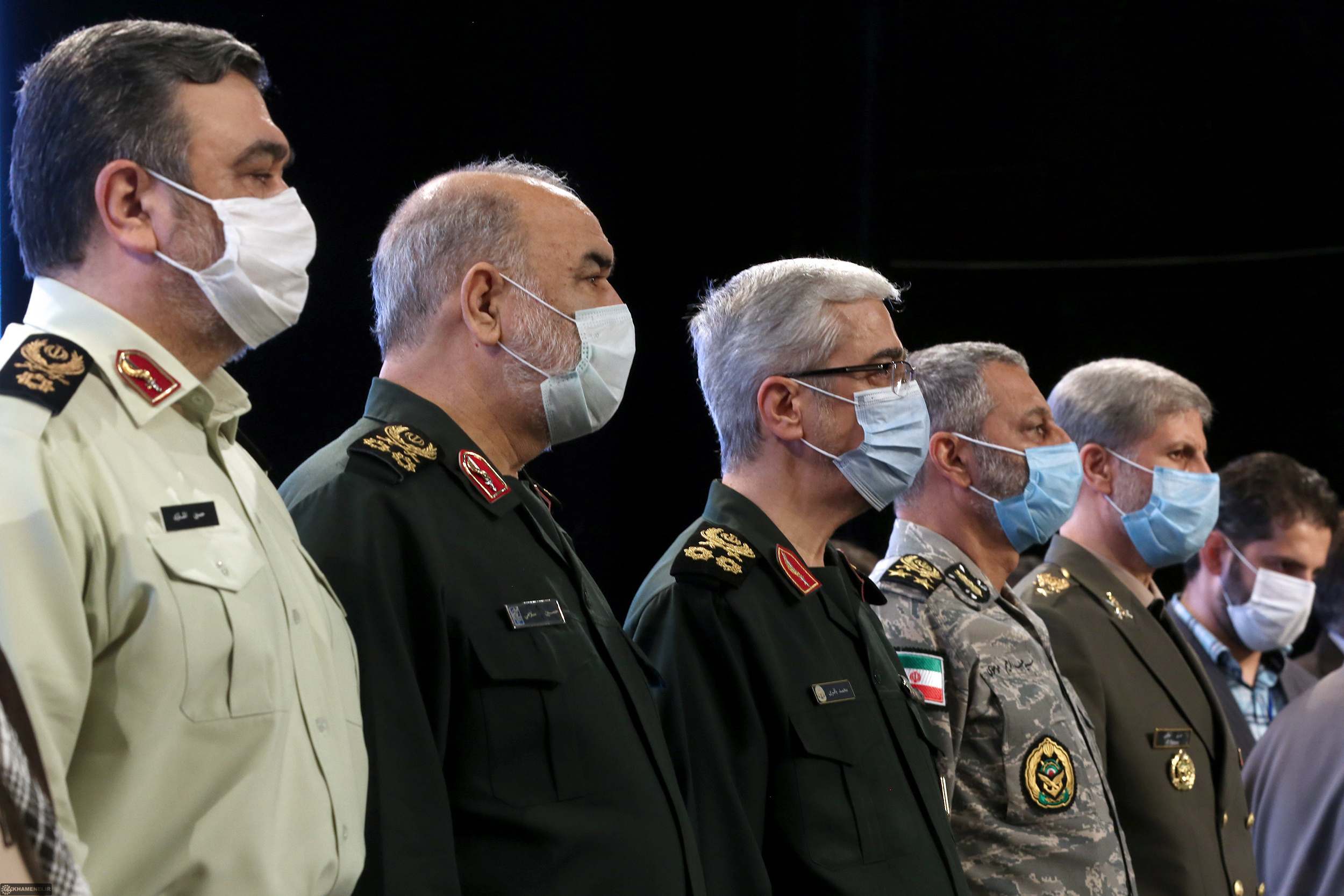 سخنرانی تلویزیونی رهبر انقلاب در آئین تجلیل از پیشکسوتان دفاع مقدس عظمت میدان یعنی تعریف دفاع مقدّس