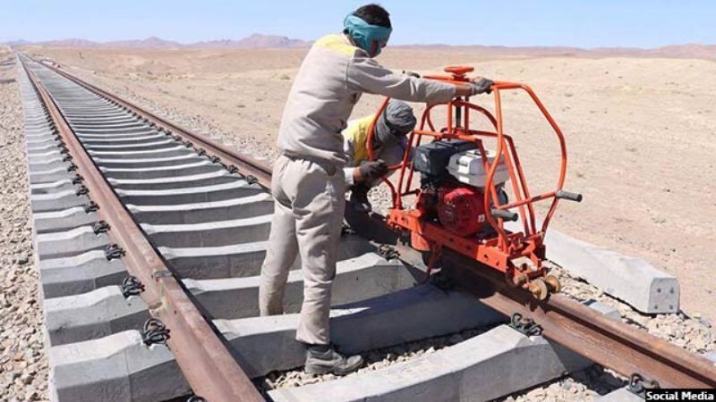 مرز گمرکی جدید برای تسهیل مراودات تجاری ایران و افغانستان ایجاد می شود
