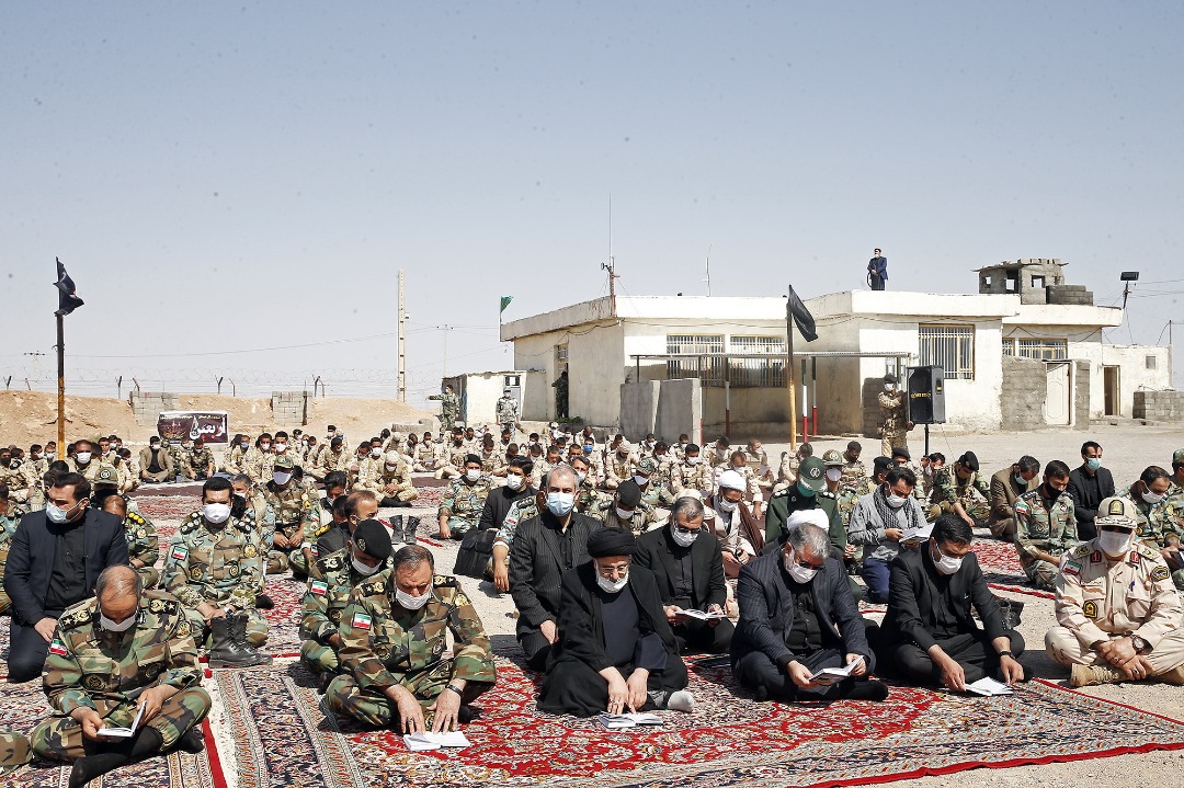آیت‌الله رئیسی با حضور در پاسگاه مرزی یزدان در جریان توانمندی‌ها و امکانات موجود برای صیانت از مرزهای کشور قرار گرفت