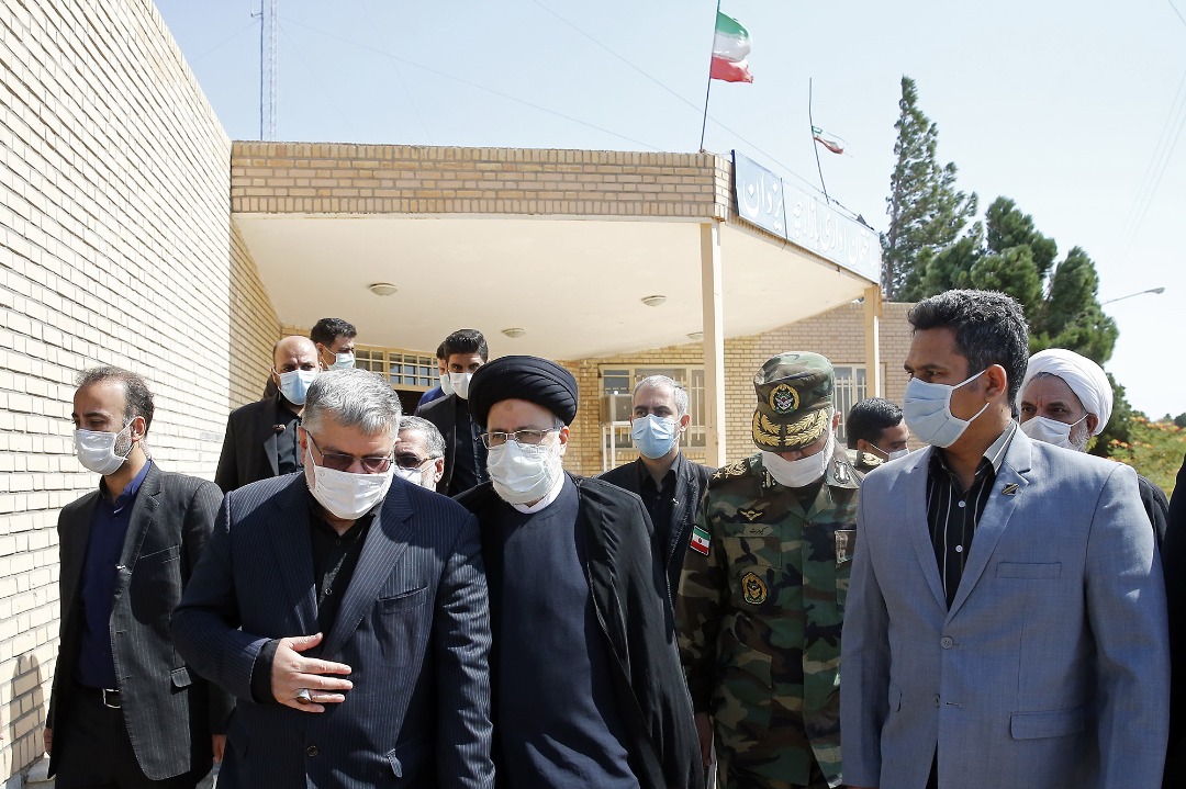 آیت‌الله رئیسی با حضور در پاسگاه مرزی یزدان در جریان توانمندی‌ها و امکانات موجود برای صیانت از مرزهای کشور قرار گرفت