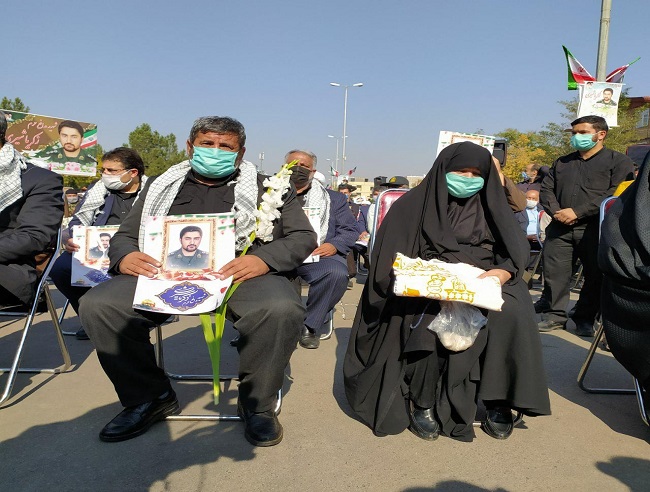 برگزاری مراسم تشیبع و تدفین شهید مدافع حرم خانطومان «زکریا شیری» برگزاری مراسم تشیبع و تدفین شهید مدافع حرم خانطومان «زکریا شیری»