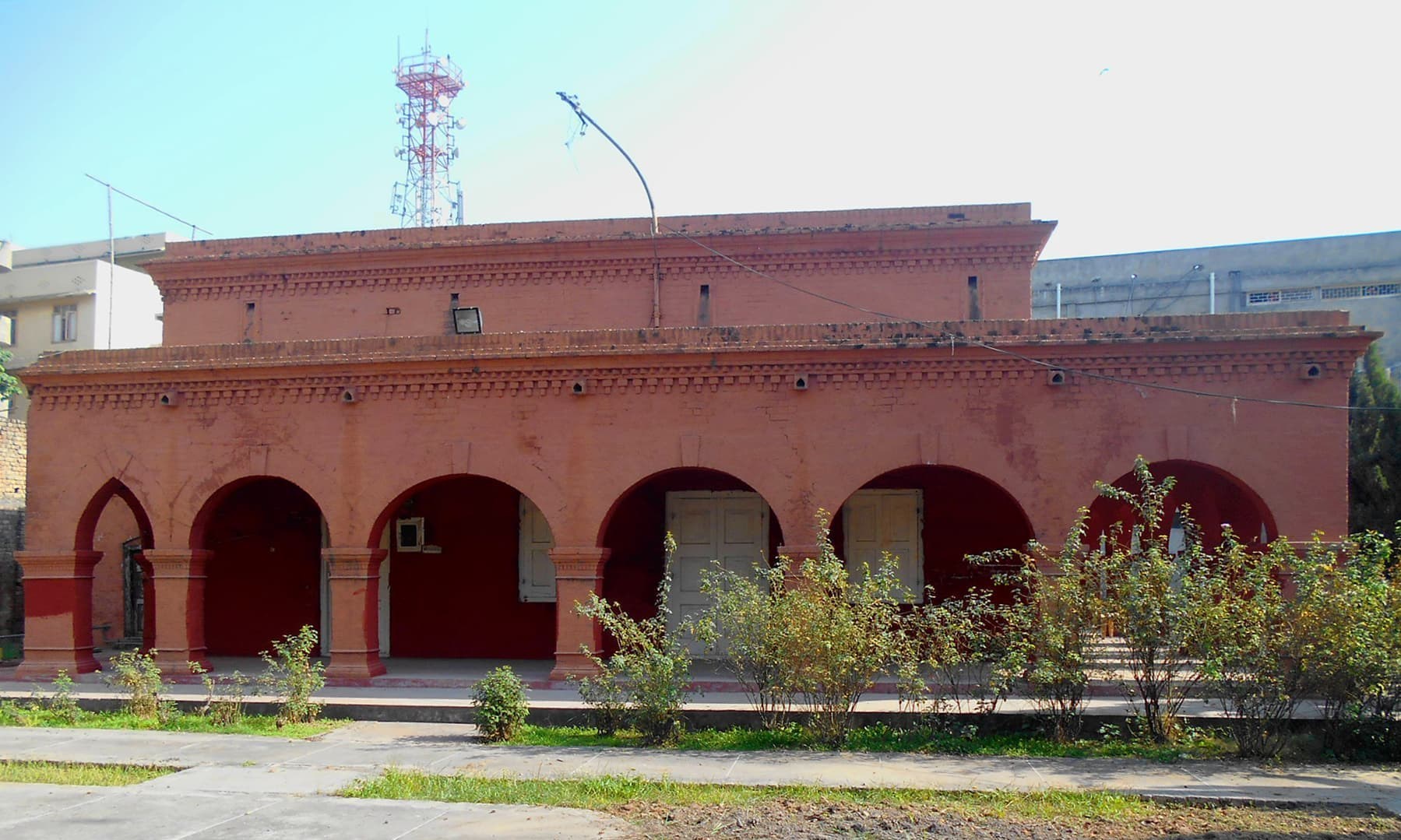 قبرستان ۱۵۰ ساله «پارسی» در پاکستان به روایت تصویر