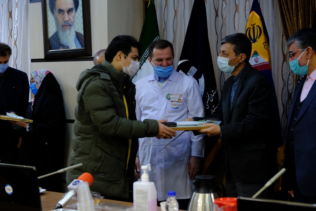 جزئیات مراسم تجلیل از خانواده شهدای مدافع سلامت بیمارستان بقیه الله (عج) جزئیات مراسم تجلیل از خانواده شهدای مدافع سلامت بیمارستان بقیه الله (عج)