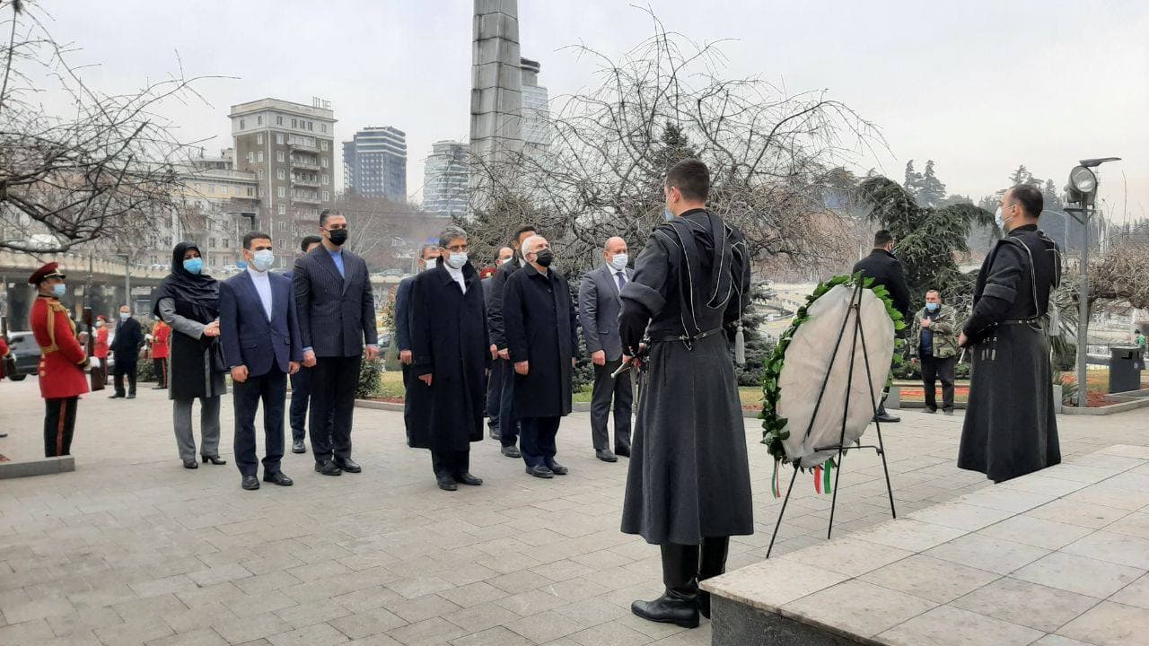 مروری بر سفر ۵ گانه ظریف