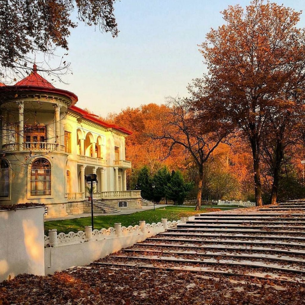 جاذبه های دیدنی تهران (1399) + عکس و آدرس