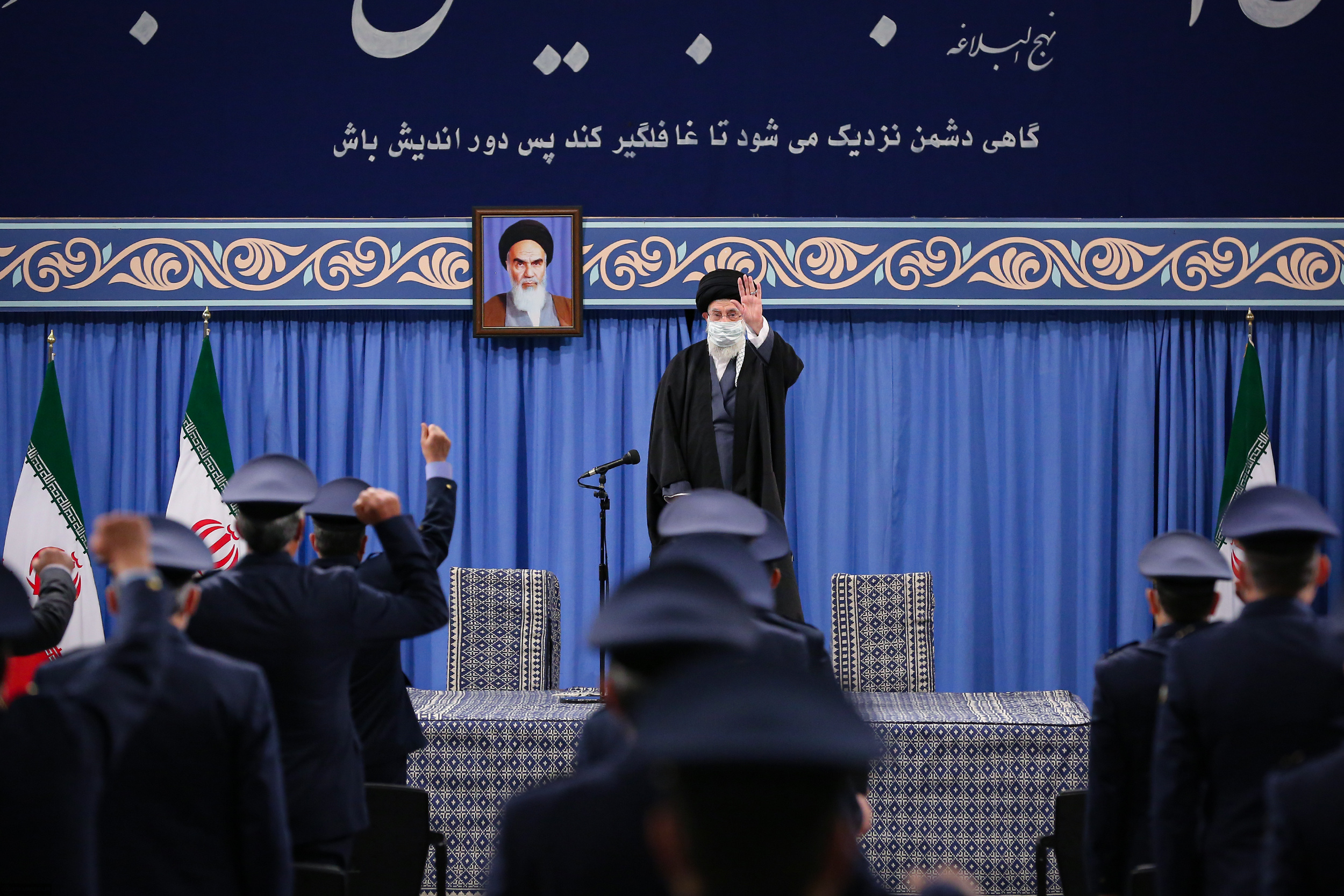 حرف قطعی رهبر انقلاب درباره تحریم‌ها/ اگر تمامی تحریم‌ها را در عمل بردارند به تعهدات برجامی برمی‌گردیم