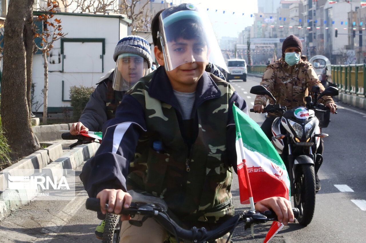 3تصویر متفاوت خبرگزاری ایرنا از راه‌پیمایی ۲۲ بهمن