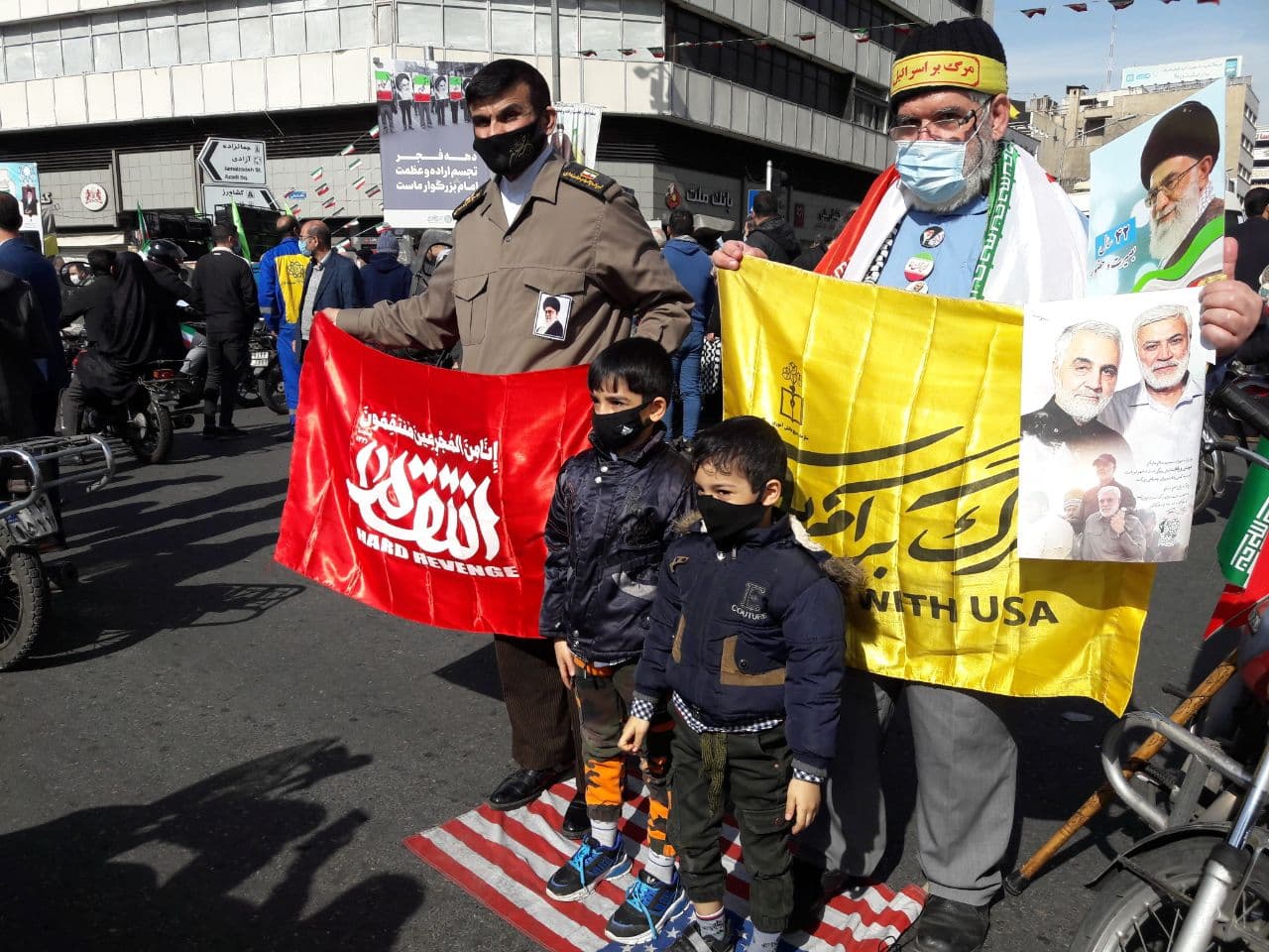 بهمن تماشایی ۴۲؛ متفاوت و ویژه بهمن تماشایی ۴۲؛ متفاوت و ویژه/ راهپیمایی نمادین یومالله ۲۲ بهمن + فیلم، تصاویر و حاشیهها