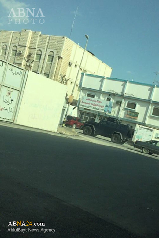 جولان خودروهای نظامی در مناطق شیعه نشین عربستان + تصاویر جولان خودروهای نظامی در مناطق شیعه نشین عربستان + تصاویر