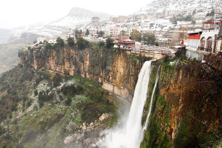تصویری از لبنان سفید پوش تصویری از لبنان سفید پوش