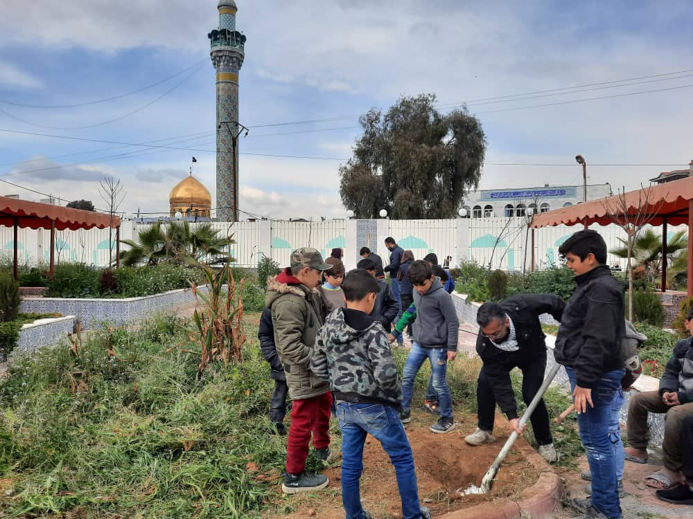 مشارکت نوجوانان دمشقی و مدافعان حرم در پویش درخت برای زندگی +عکس