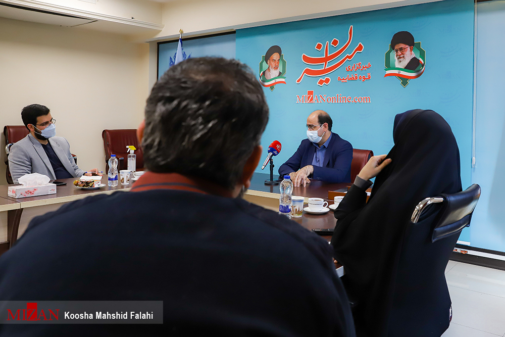 کاهش تخلفات در میان وکلا/ماجرای برخورد با وکیلی که در شبکه‌های اجتماعی تبلیغ وکالت تضمینی می‌کرد/طرح ادعای کذب در مورد پرونده‌ها از سوی وکلا در شبکه‌های اجتماعی تخلف است