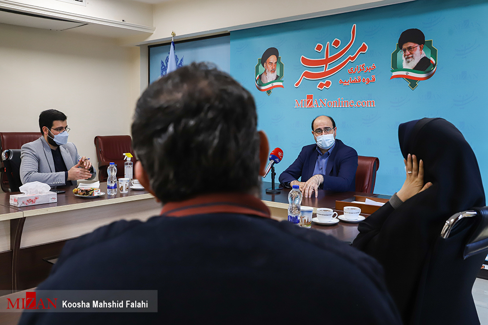 کاهش تخلفات در میان وکلا/ماجرای برخورد با وکیلی که در شبکه‌های اجتماعی تبلیغ وکالت تضمینی می‌کرد/طرح ادعای کذب در مورد پرونده‌ها از سوی وکلا در شبکه‌های اجتماعی تخلف است
