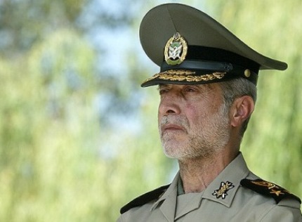 فرمانده کل ارتش از مرکز آموزش درجه داری پدافند هوایی اراک بازدید کرد فرمانده کل ارتش از مرکز آموزش درجه داری پدافند هوایی اراک بازدید کرد