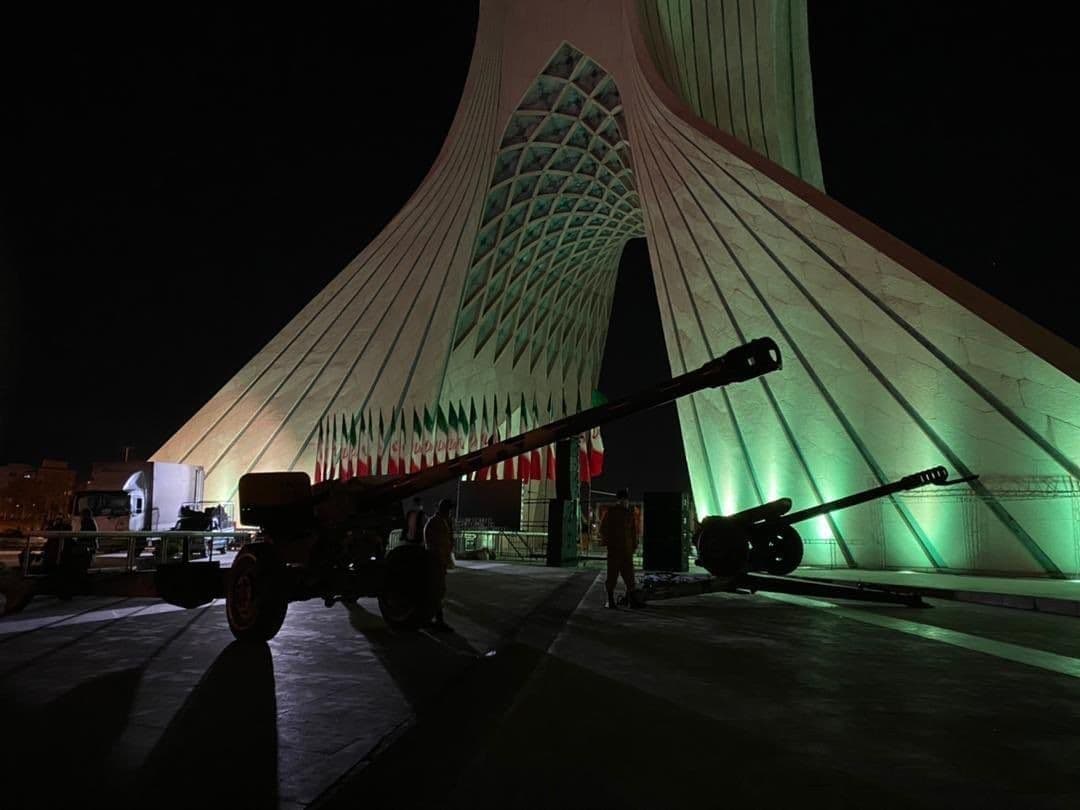 تصاویری از آمادگی ارتش برای برگزاری مراسم سال تحویل در میدان آزادی تصاویری از آمادگی ارتش برای برگزاری مراسم سال تحویل در میدان آزادی