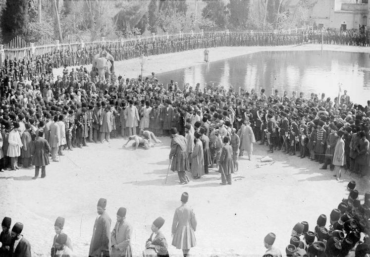 از نگریستن در آب تا مهمانی‌های زورکی در خانه ثروتمندان؛ نظر سیاحان غربی در رابطه با نوروز