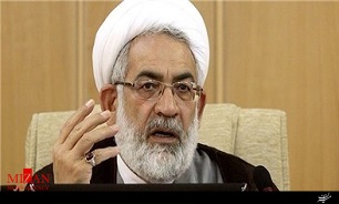 دشمن در حال فتنهگری است/ عجیب است عدهای هنوز سنگ فتنهگران را به سینه میزنند دشمن در حال فتنهگری است/ عجیب است عدهای هنوز سنگ فتنهگران را به سینه میزنند