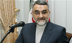 دستگیری دو واحد دریایی آمریکا گواه اوج اقتدار ایران اسلامی است
