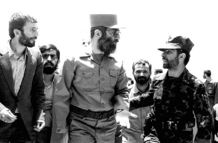 شهید صیاد شیرازی صیاد دلها کینه منافقین از شهید صیاد شیرازیدر جریان عملیات مرصاد/ منافقین موفقیت در ترور شهید صیاد شیرازی را جشن گرفتند|