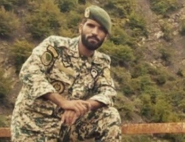 «شهید مجتبی یداللهی منفرد»؛ جوانترین شهید مدافع حرم ارتش جمهوری اسلامی ایران «شهید مجتبی یداللهی منفرد»؛ جوانترین شهید مدافع حرم ارتش جمهوری اسلامی ایران