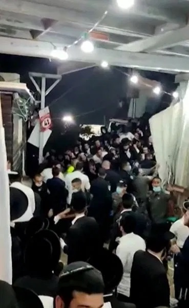 فیلم| دهها کشته و مجروح در سقوط پلی در سرزمینهای اشغالی فیلم| دهها کشته و مجروح در سقوط پلی در سرزمینهای اشغالی