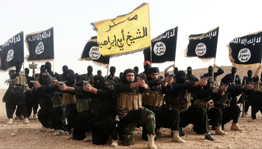 داعش، سه زن را به آتش کشید
