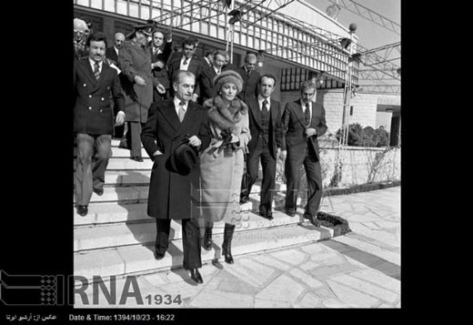 شادی مردم ایران پس از فرار شاه + تصاویر شادی مردم ایران پس از فرار شاه + تصاویر