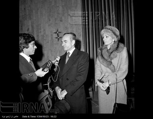شادی مردم ایران پس از فرار شاه + تصاویر شادی مردم ایران پس از فرار شاه + تصاویر