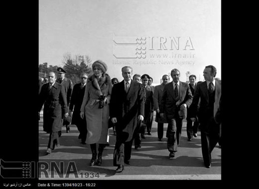 شادی مردم ایران پس از فرار شاه + تصاویر شادی مردم ایران پس از فرار شاه + تصاویر