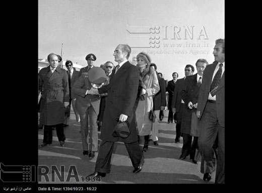 شادی مردم ایران پس از فرار شاه + تصاویر شادی مردم ایران پس از فرار شاه + تصاویر