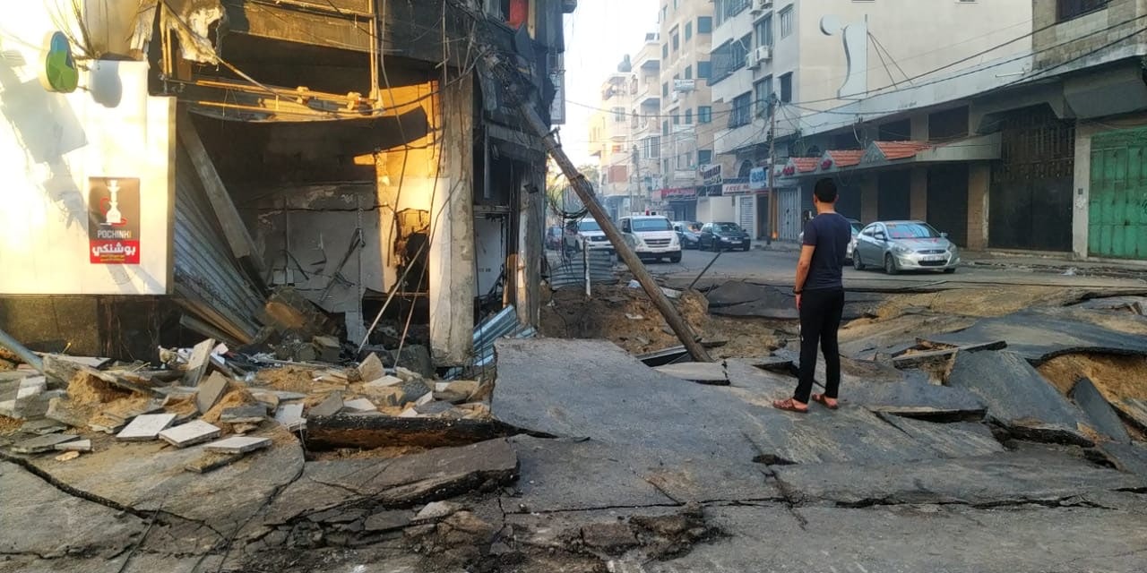 فیلم| محکومیت گسترده جنایات رژیم صهیونیستی؛ مقاومت فلسطین بار دیگر تل آویو را موشک باران کرد فیلم| محکومیت گسترده جنایات رژیم صهیونیستی؛ مقاومت فلسطین بار دیگر تل آویو را موشک باران کرد