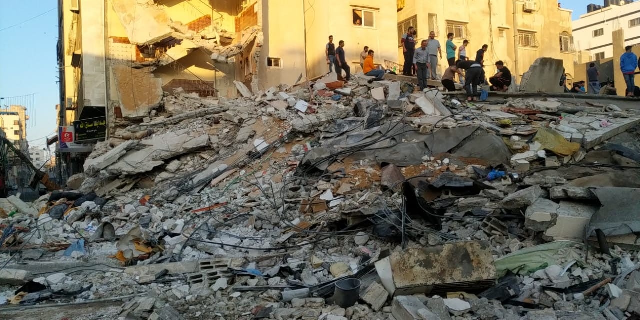 فیلم| محکومیت گسترده جنایات رژیم صهیونیستی؛ مقاومت فلسطین بار دیگر تل آویو را موشک باران کرد فیلم| محکومیت گسترده جنایات رژیم صهیونیستی؛ مقاومت فلسطین بار دیگر تل آویو را موشک باران کرد