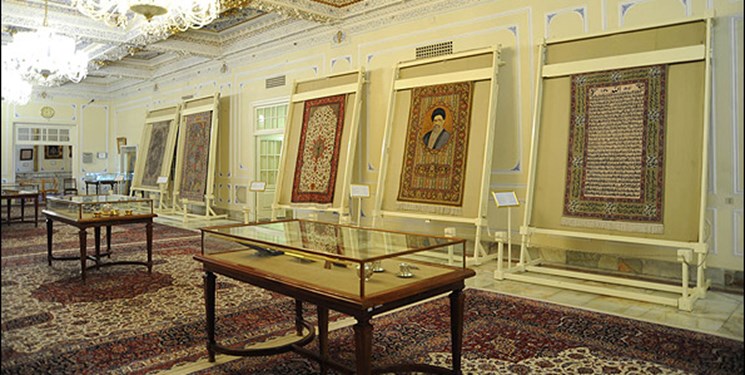 وجود نمادهای ۱۲۰۰ ساله در حرم رضوی؛ از نشانههای سفر امام رضا (ع) از مدینه منوره تا مرو و مشهد مقدس وجود نمادهای ۱۲۰۰ ساله در حرم رضوی؛ از نشانههای سفر امام رضا (ع) از مدینه منوره تا مرو و مشهد مقدس