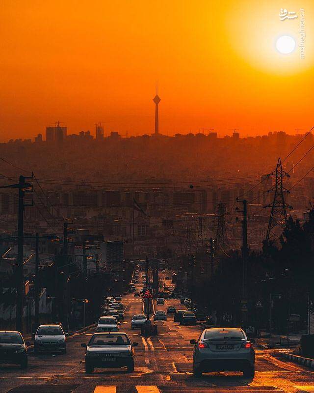 تصویری زیبا از غروب تهران تصویری زیبا از غروب تهران