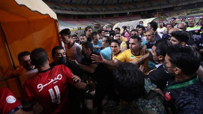در روزهای بی پولی و بی اخلاقی باشگاهها؛ فدراسیون شارژ مالی شد! در روزهای بی پولی و بی اخلاقی باشگاهها؛ فدراسیون شارژ مالی شد!