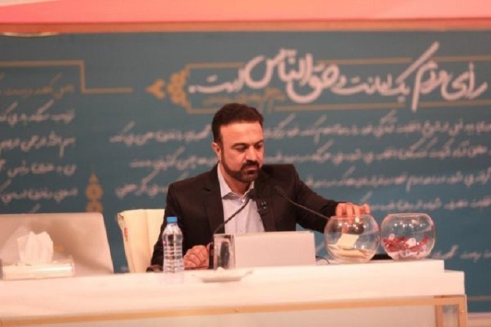 آنچه در فضای انتخابات می‌گذرد؛ از انتقاد بر دوگانه عزت و معیشت تا اقدام بدون مُسکن/ تکذیب دو همسری یک نامزد!/ مجری مناظرات انتخاباتی تعیین شد/ ساختاری برای اظهارت ساختارشکنانه/ دولت سایه، دولت تهرانی نیست!