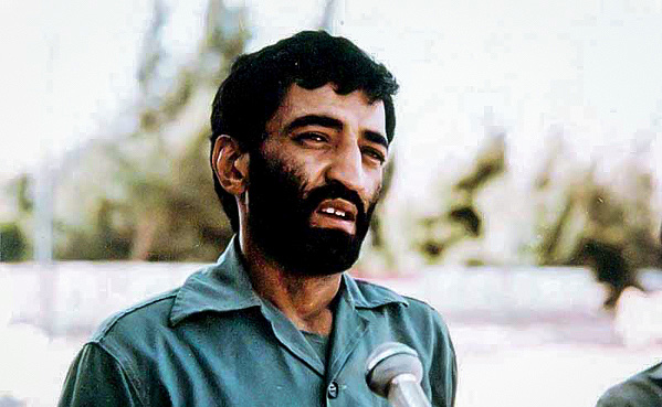 انتخابات در سنگر و تبلیغ کاندیداها با بلندگو بوقی انتخابات در سنگر و تبلیغ کاندیداها با بلندگو بوقی