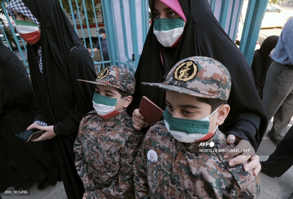 گزارش تصویری خبرگزاری فرانسه از انتخابات ایران گزارش تصویری خبرگزاری فرانسه از انتخابات ایران