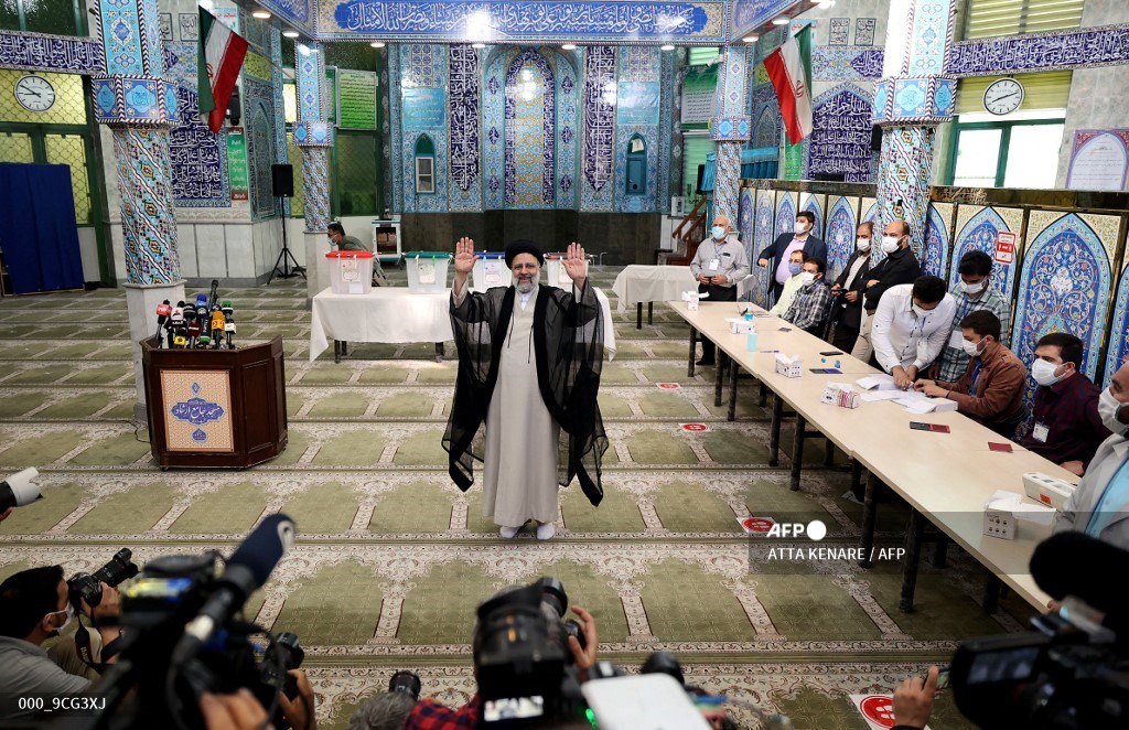 گزارش تصویری خبرگزاری فرانسه از انتخابات ایران گزارش تصویری خبرگزاری فرانسه از انتخابات ایران