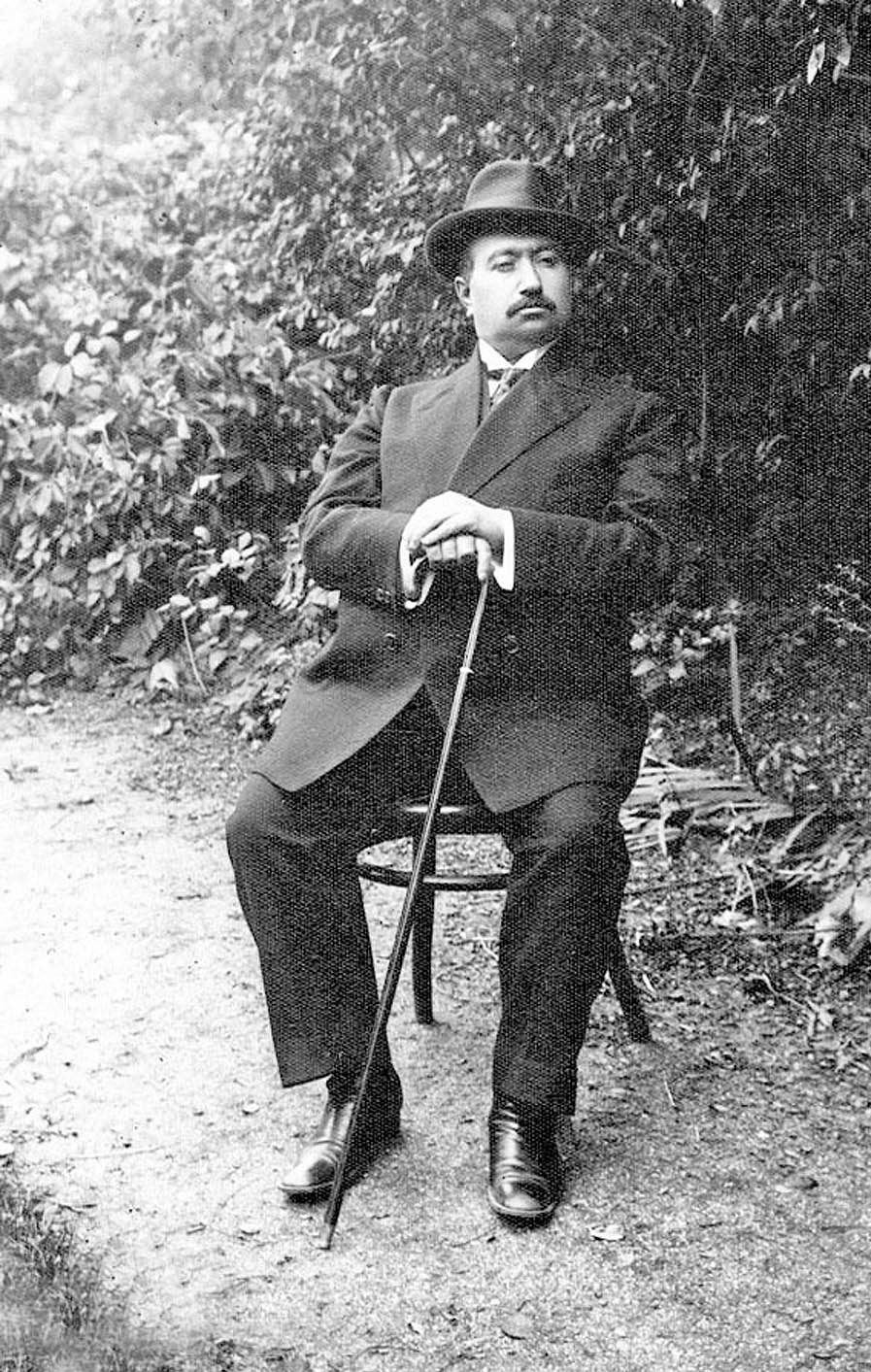 سالی که تبریزیها یونجه خوردند و مشروطه گرفتند سالی که تبریزیها یونجه خوردند و مشروطه گرفتند