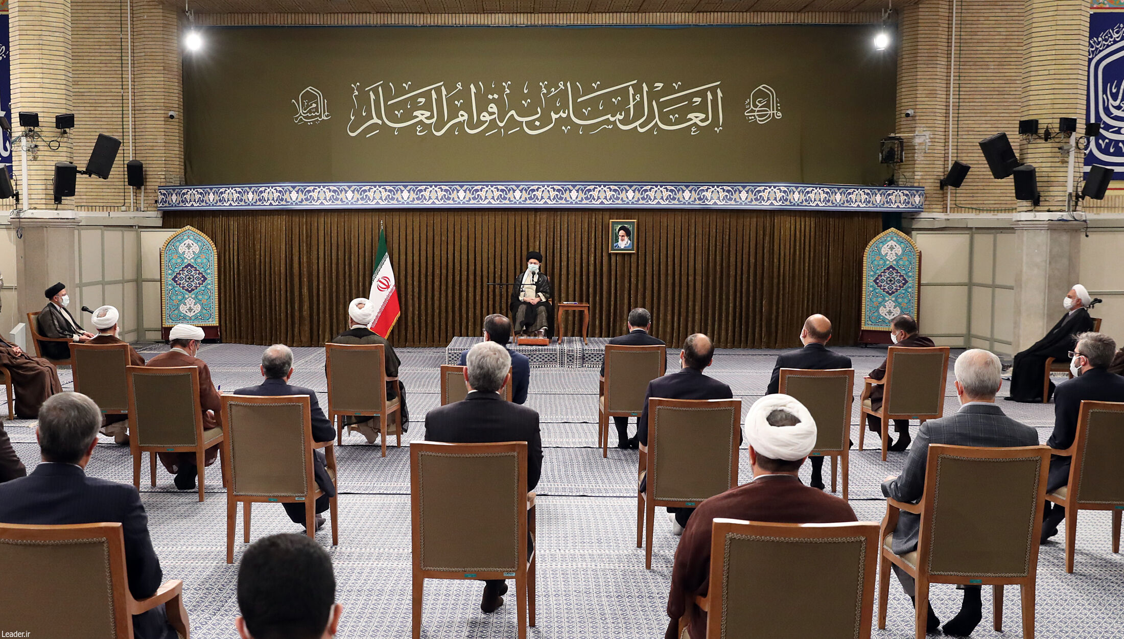 دیدار رهبر معظم انقلاب با رئیس و مسئولان قوه قضائیه حماسه انتخابات؛ مشتی محکم بر سینه تحریمکنندگان و مخالفین انتخابات