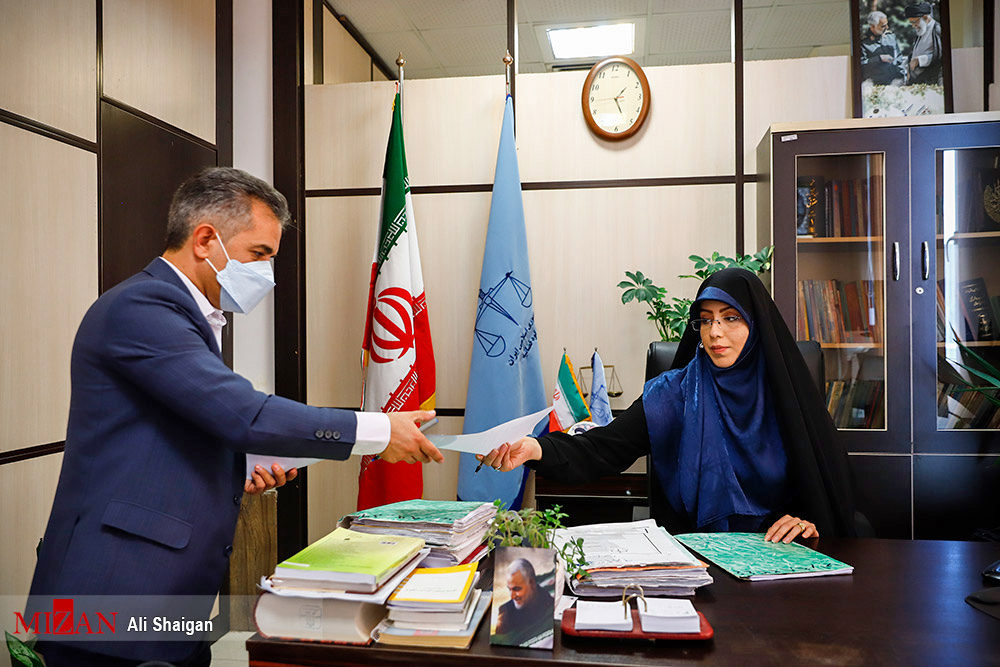 ورود بانوان به دستگاه قضایی در دوران تحول سرعت بیشتری گرفت/ طراحی بیش از ۶۰ فرم با هدف کاهش مدت زمان رسیدگی و افزایش دقت در پرونده‌ها