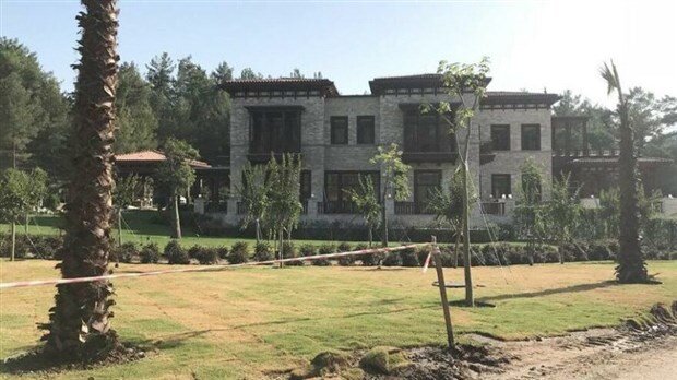 کاخ جدید رییس جمهور ترکیه صدای مردم را درآورد کاخ جدید رییس جمهور ترکیه صدای مردم را درآورد