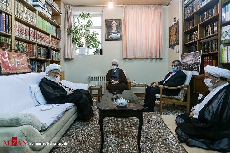 نگاهی به مصوبات و آنچه در جریان سفرهای اخیر رئیس قوه قضاییه به استان‌های ایلام و قم گذشت