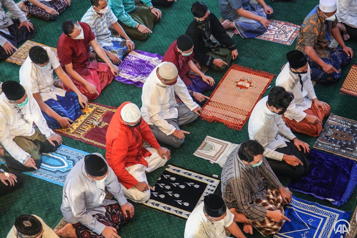 فیلم| برگزاری نماز عید قربان در کشورهای مختلف فیلم| برگزاری نماز عید قربان در کشورهای مختلف