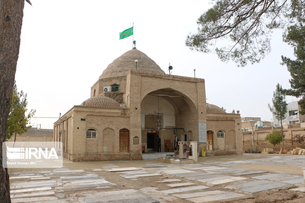 محراب «نجف»؛ محراب تاریخی حرم امام علی (ع) محراب «نجف»؛ محراب تاریخی حرم امام علی (ع)