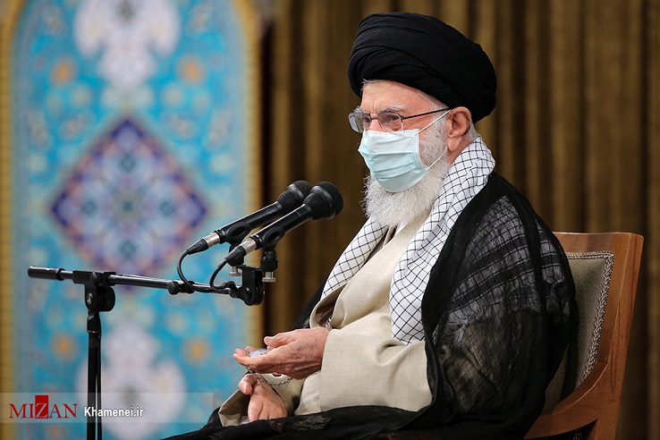 دیدار رهبر معظم انقلاب با رئیس جمهور و اعضای هیئت دولت دوازدهم رهبر معظم انقلاب: در این دولت معلوم شد اعتماد به غرب جواب نمیدهد