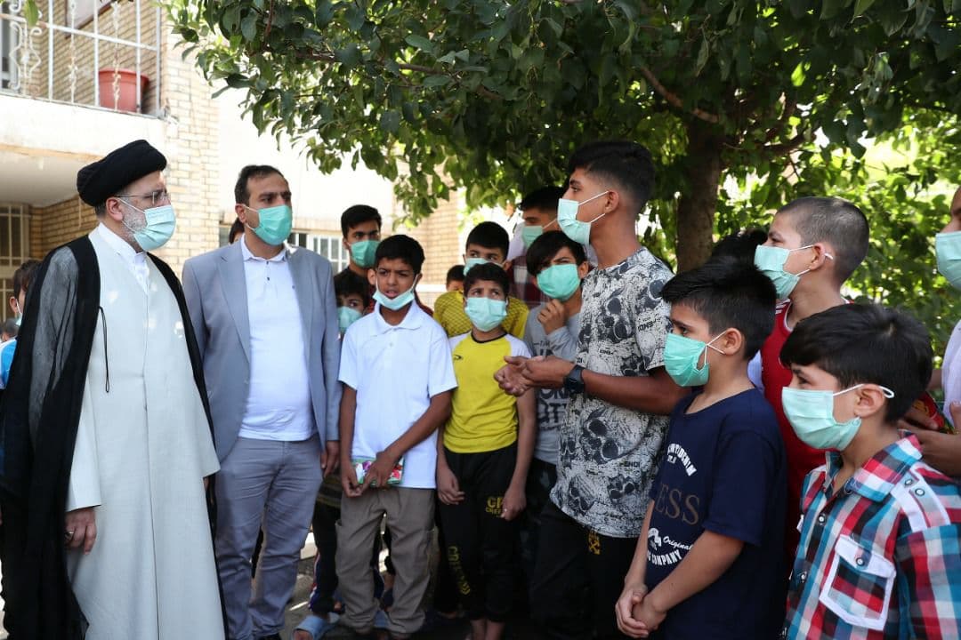 آیت‌الله رئیسی: توجه به موضوع آسیب‌های اجتماعی از وظایف دولت است