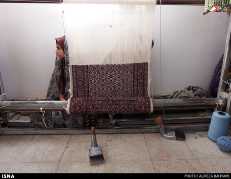 این‌جا خانم‌ها حکومت می‌کنند‎ +عکس